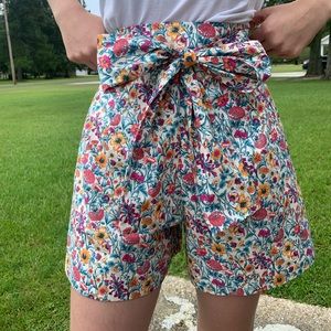 NWT ANTONIO MELANI high waist floral shorts